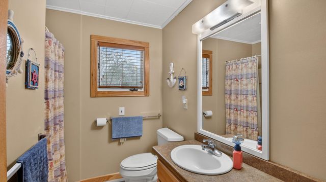 N1247 Deer Island Road, Stockholm, WI 54769