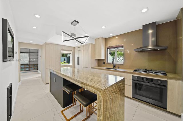4416 Alton Road, Miami Beach, FL 33140