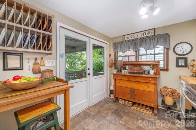 21 Lincoln Avenue, Asheville, NC 28803