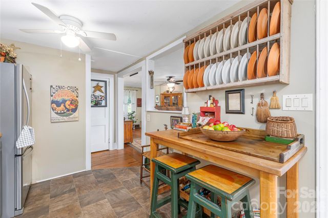 21 Lincoln Avenue, Asheville, NC 28803