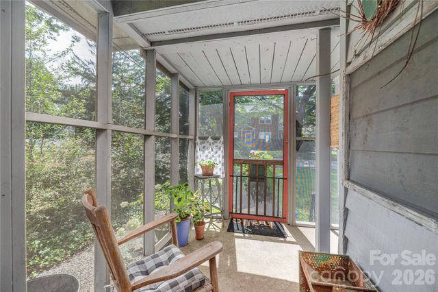 21 Lincoln Avenue, Asheville, NC 28803