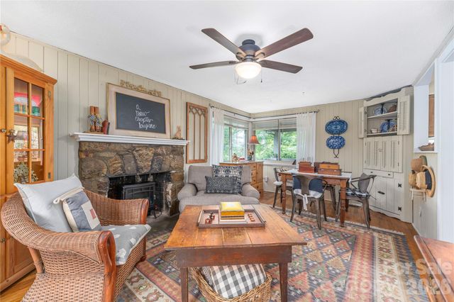21 Lincoln Avenue, Asheville, NC 28803