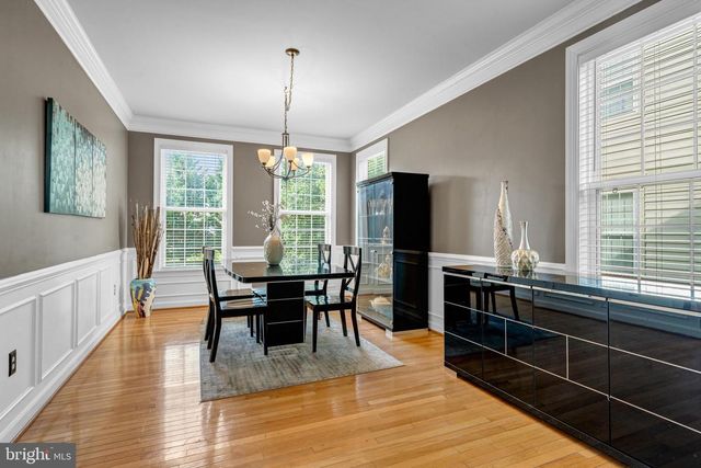42654 FRONTIER DR, Brambleton, VA 20148