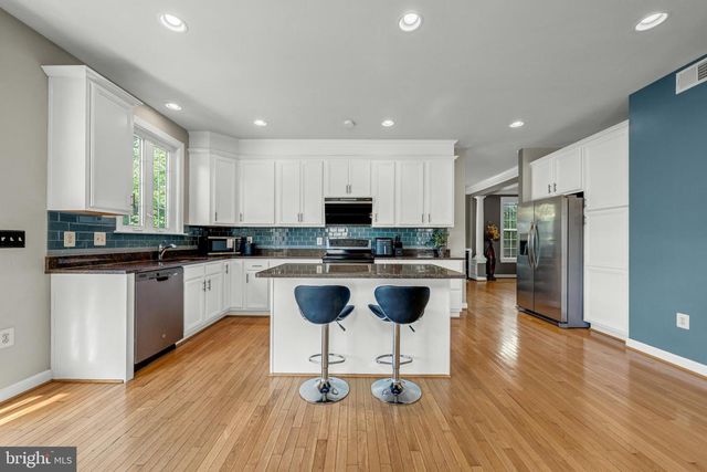 42654 FRONTIER DR, Brambleton, VA 20148