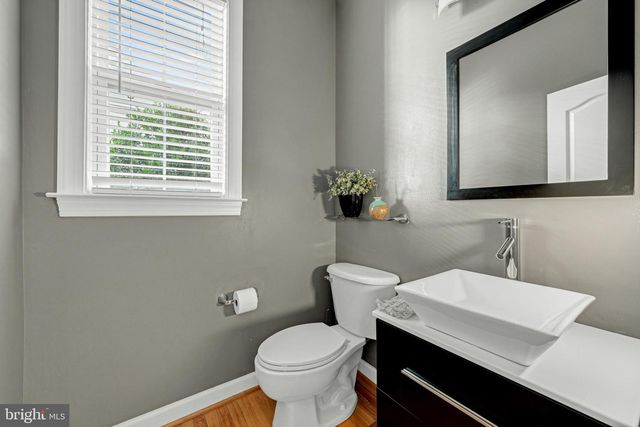 42654 FRONTIER DR, Brambleton, VA 20148