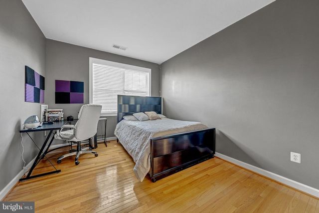 42654 FRONTIER DR, Brambleton, VA 20148