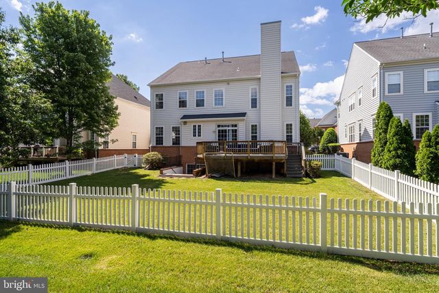 42654 FRONTIER DR, Brambleton, VA 20148