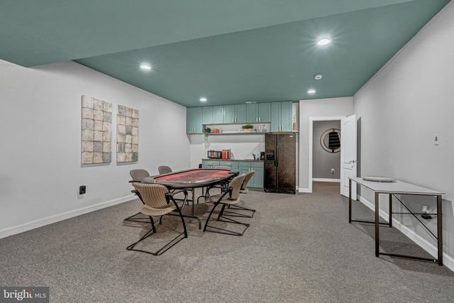 42654 FRONTIER DR, Brambleton, VA 20148