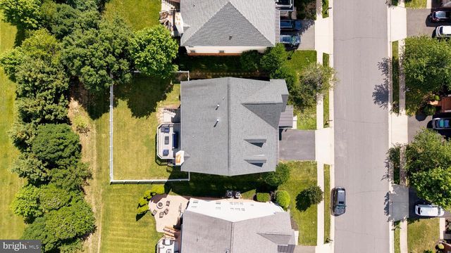 42654 FRONTIER DR, Brambleton, VA 20148