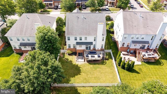 42654 FRONTIER DR, Brambleton, VA 20148