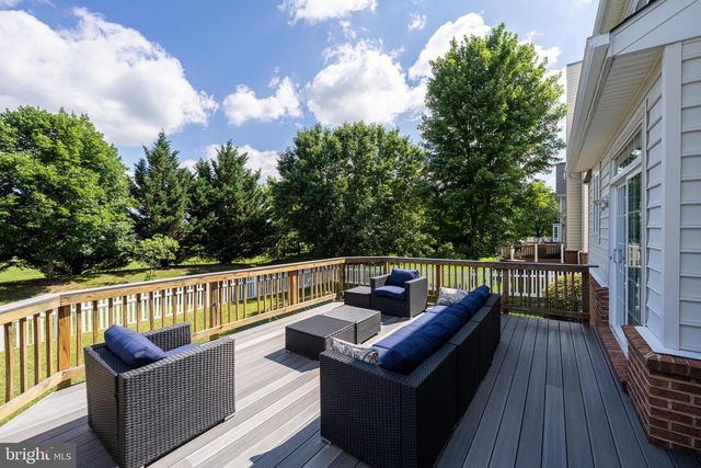 42654 FRONTIER DR, Brambleton, VA 20148