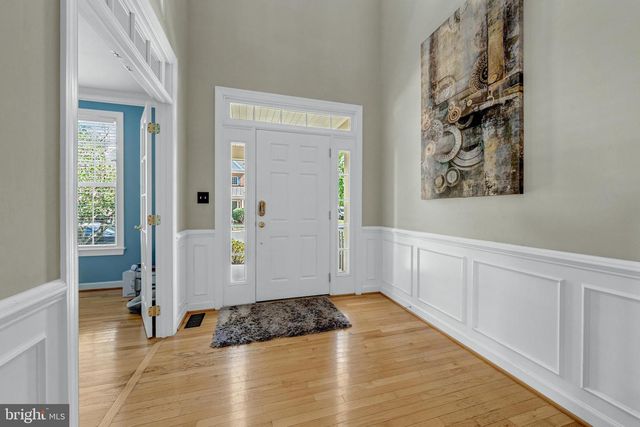 42654 FRONTIER DR, Brambleton, VA 20148