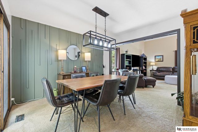 1011 Day Drive, Bellevue, NE 68005