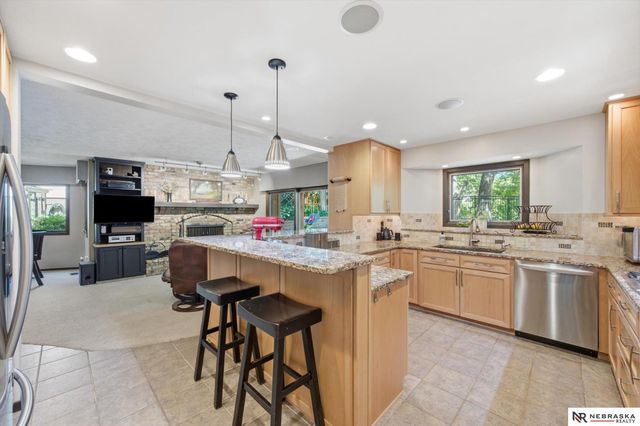 1011 Day Drive, Bellevue, NE 68005