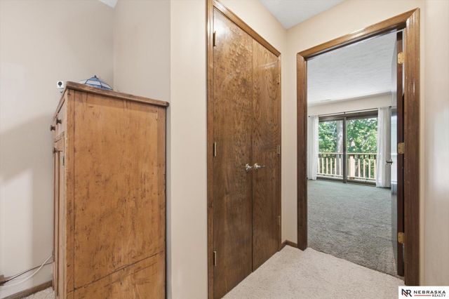 1011 Day Drive, Bellevue, NE 68005