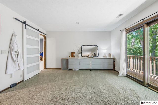 1011 Day Drive, Bellevue, NE 68005