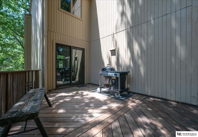 1011 Day Drive, Bellevue, NE 68005