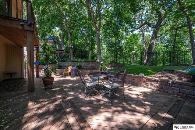 1011 Day Drive, Bellevue, NE 68005