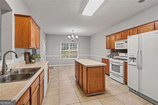 106 Lexington Parke Drive, Woodstock, GA 30189