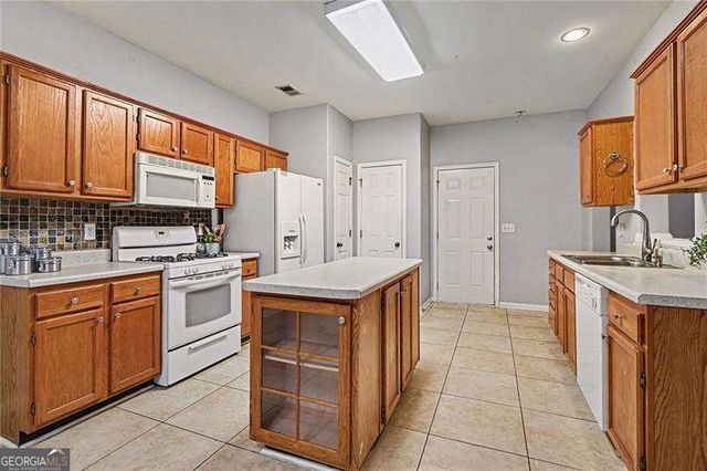 106 Lexington Parke Drive, Woodstock, GA 30189