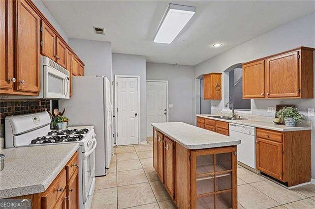 106 Lexington Parke Drive, Woodstock, GA 30189