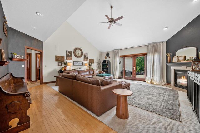 165 Chelsea LANE, Union Grove, WI 53182