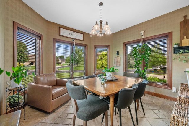 165 Chelsea LANE, Union Grove, WI 53182