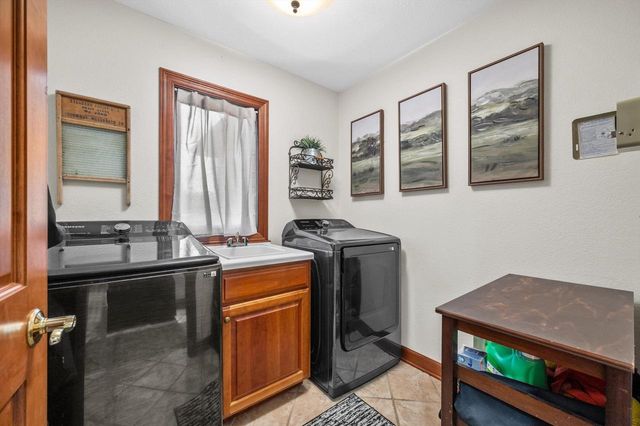 165 Chelsea LANE, Union Grove, WI 53182