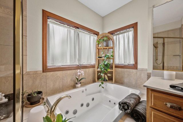 165 Chelsea LANE, Union Grove, WI 53182