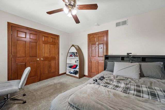 165 Chelsea LANE, Union Grove, WI 53182