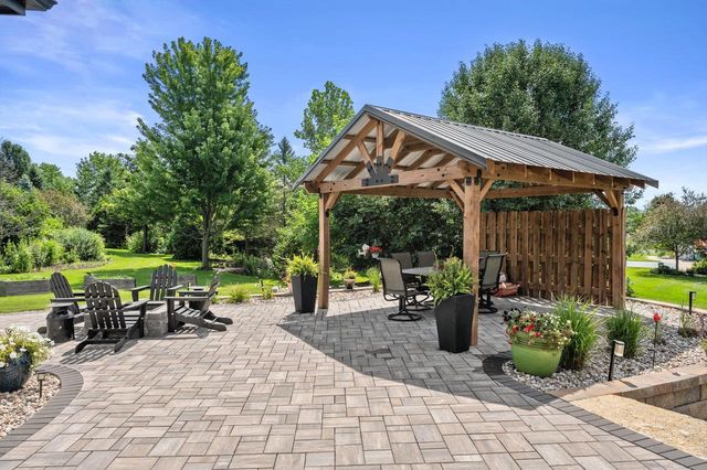 165 Chelsea LANE, Union Grove, WI 53182