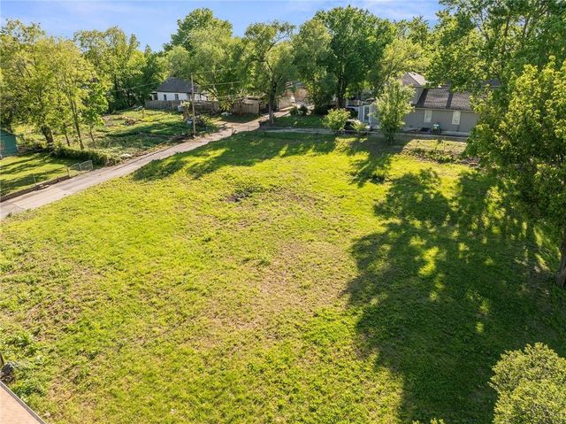 1215 Armstrong Avenue, Kansas City, KS 66102