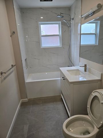 11 Mount Pleasant St 1, Waltham, MA 02452