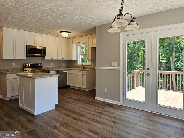 220 Hitchcock Drive, Villa Rica, GA 30180