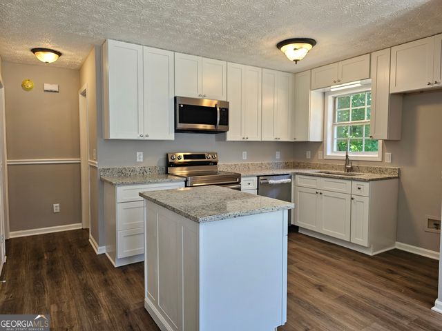 220 Hitchcock Drive, Villa Rica, GA 30180