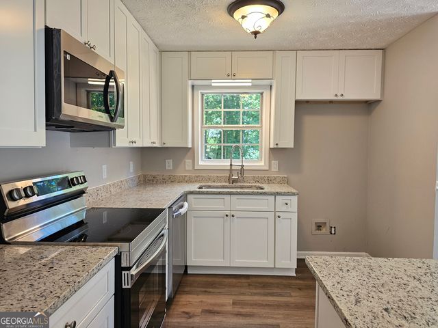 220 Hitchcock Drive, Villa Rica, GA 30180
