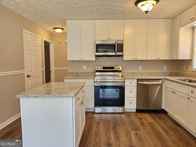 220 Hitchcock Drive, Villa Rica, GA 30180