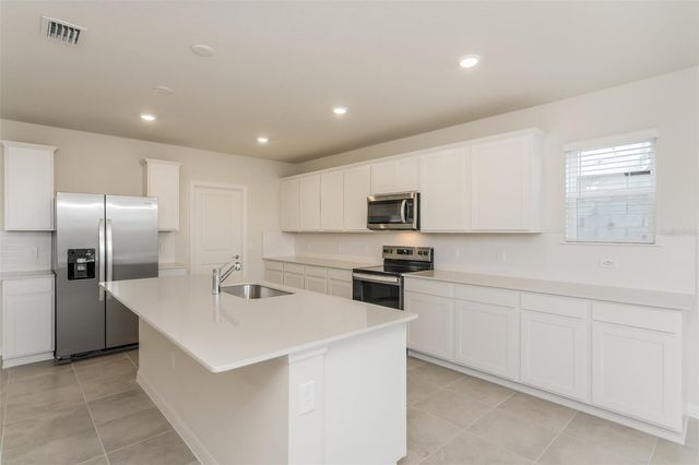 3739 HADDON AVENUE, Davenport, FL 33837