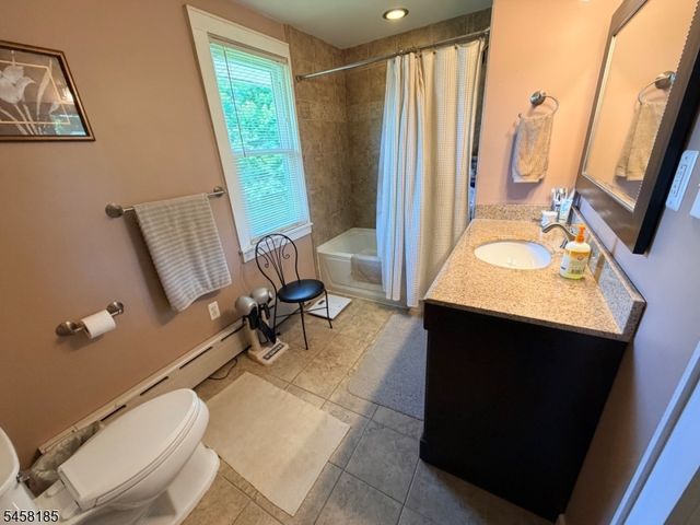 23 Ferro Monte Ave, Roxbury Twp., NJ 07847