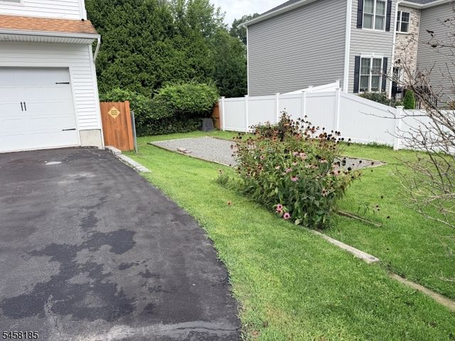 23 Ferro Monte Ave, Roxbury Twp., NJ 07847