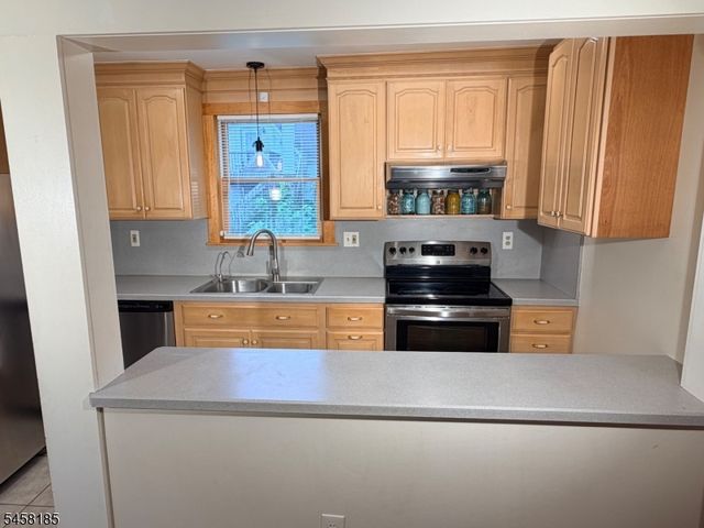 23 Ferro Monte Ave, Roxbury Twp., NJ 07847