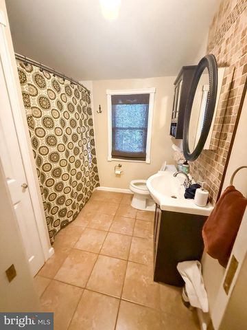 139 BLUE ANCHOR RD, Sicklerville, NJ 08081