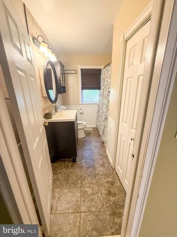 139 BLUE ANCHOR RD, Sicklerville, NJ 08081