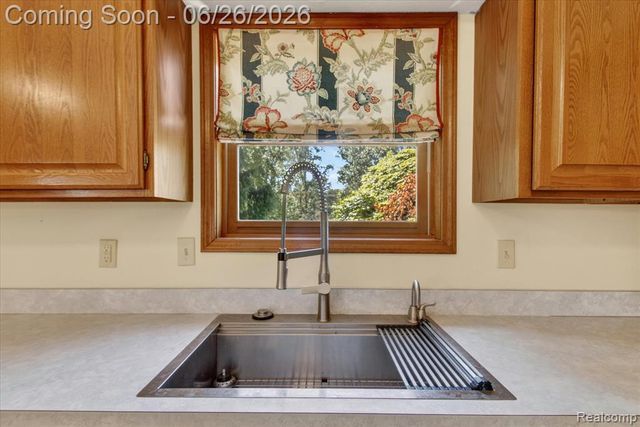 3150 N Otter Creek Road, Monroe, MI 48161