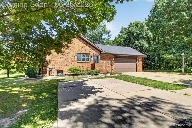 3150 N Otter Creek Road, Monroe, MI 48161