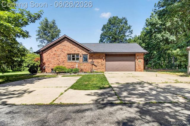 3150 N Otter Creek Road, Monroe, MI 48161