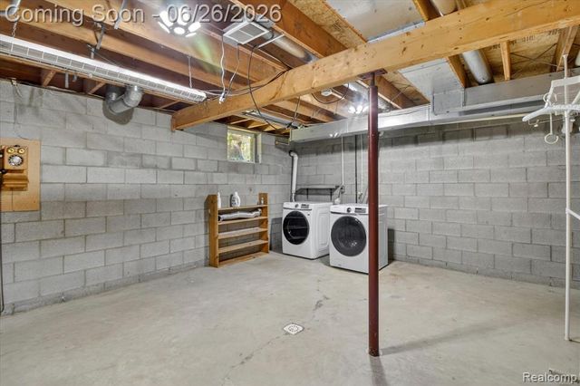 3150 N Otter Creek Road, Monroe, MI 48161