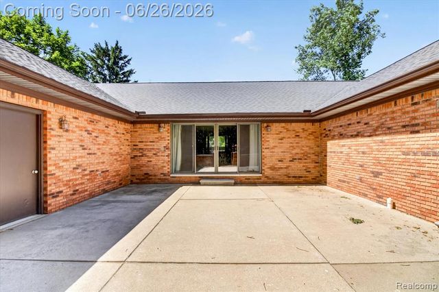 3150 N Otter Creek Road, Monroe, MI 48161