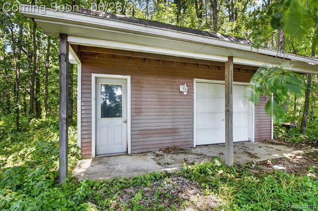 3150 N Otter Creek Road, Monroe, MI 48161