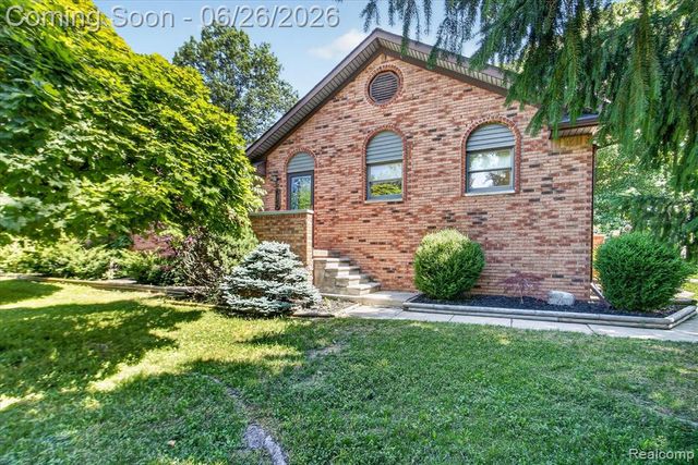 3150 N Otter Creek Road, Monroe, MI 48161